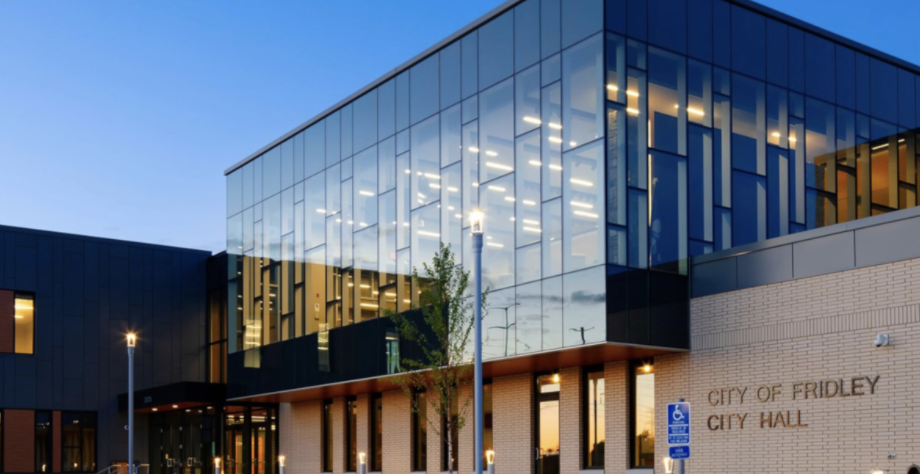 white countertop 55421, 55432 45.0799631 -93.3316903